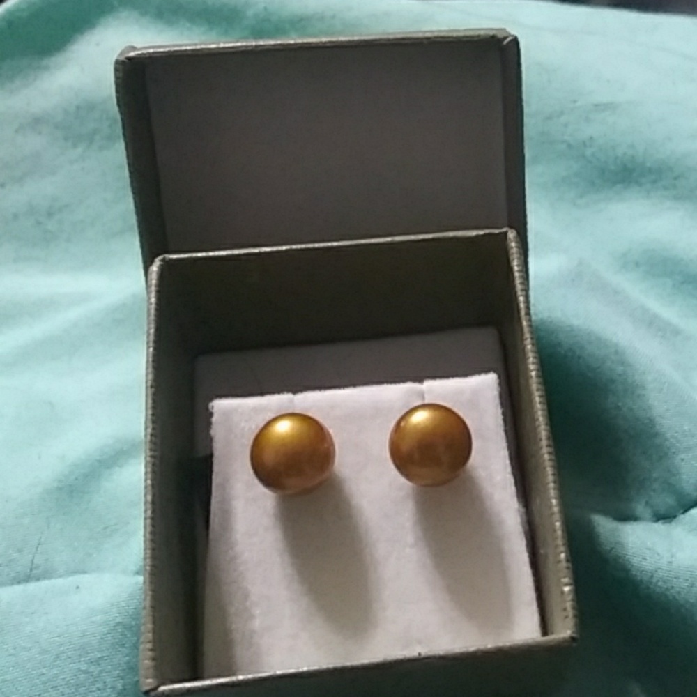 2/$30 Honora mustard peal studs